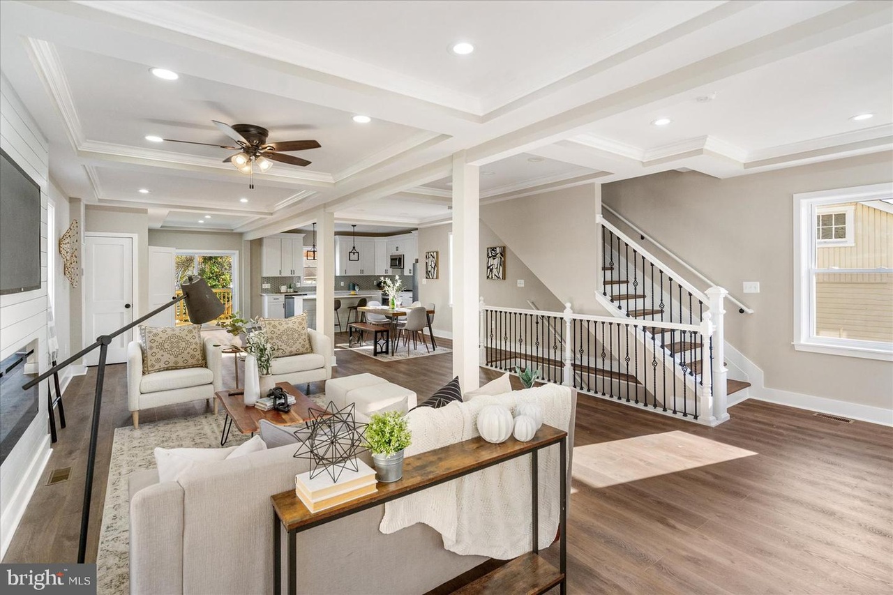 6105 Marietta Avenue living room after renovation