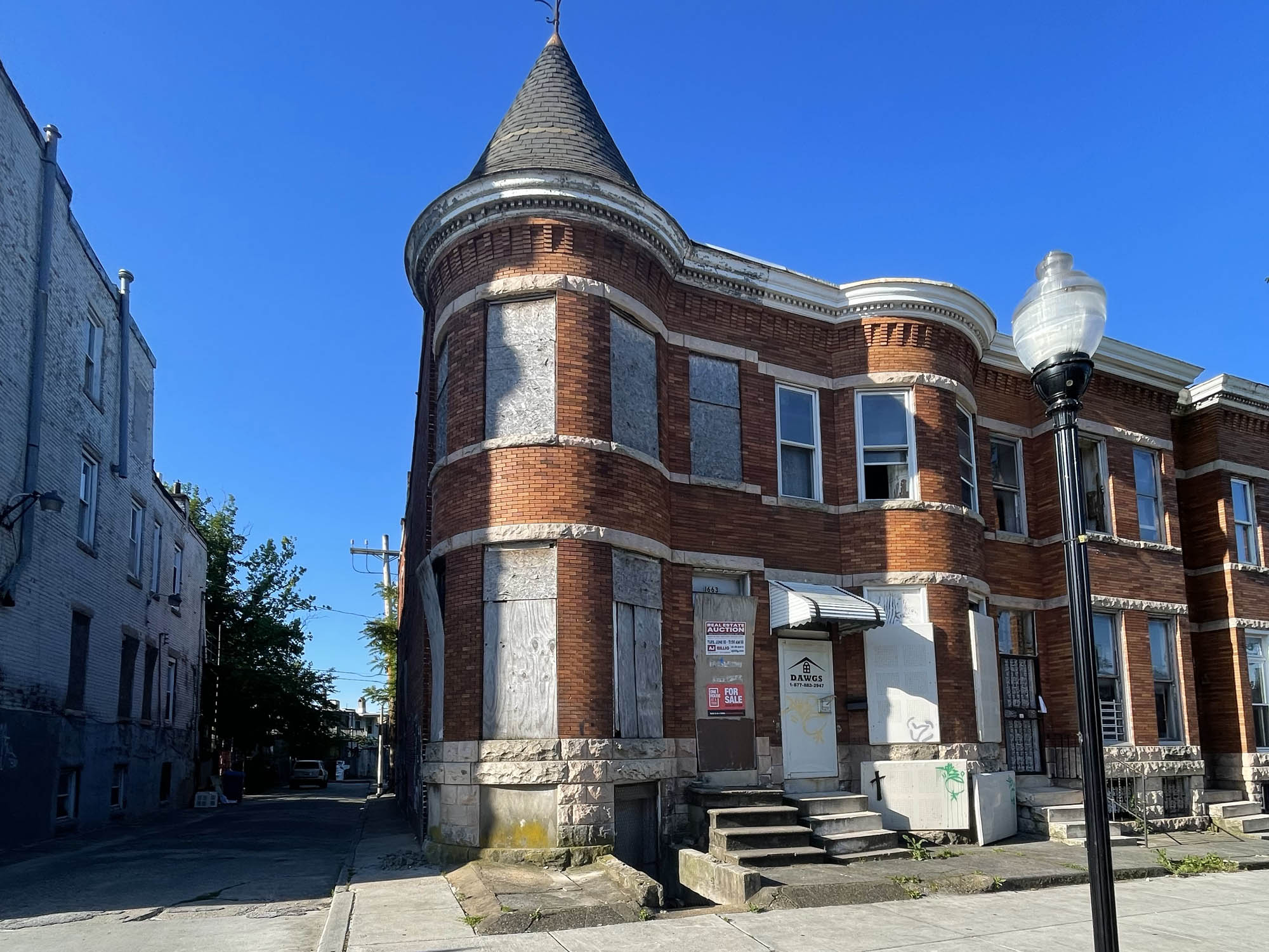 1663 W. North Avenue