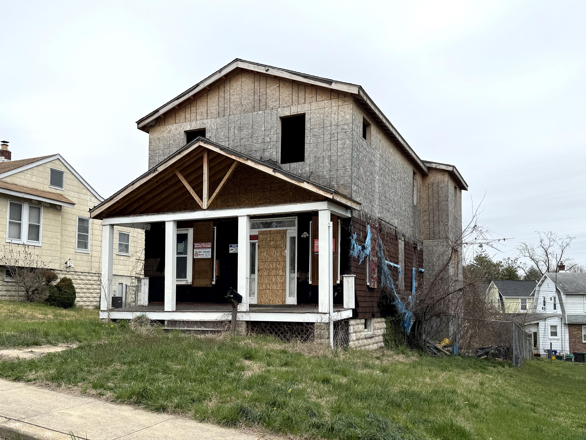 6105 Marietta Avenue before renovation