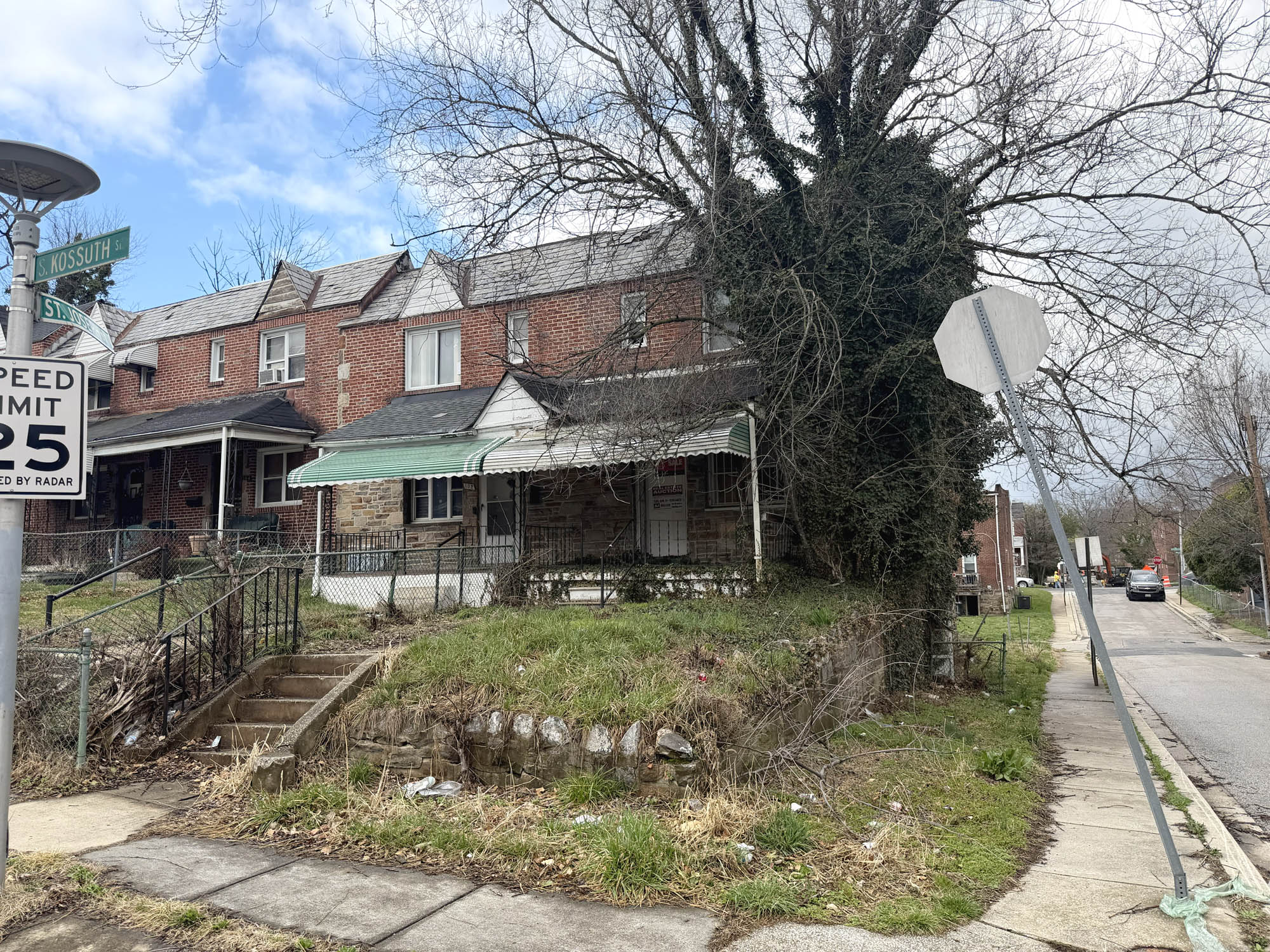 100 S. Kossuth Street