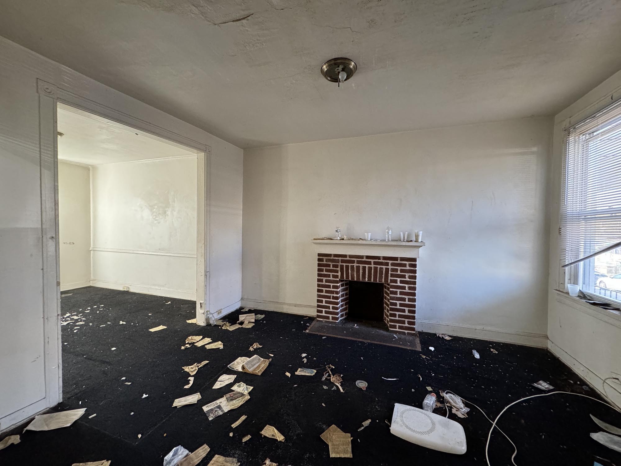 37 N. Abington Avenue