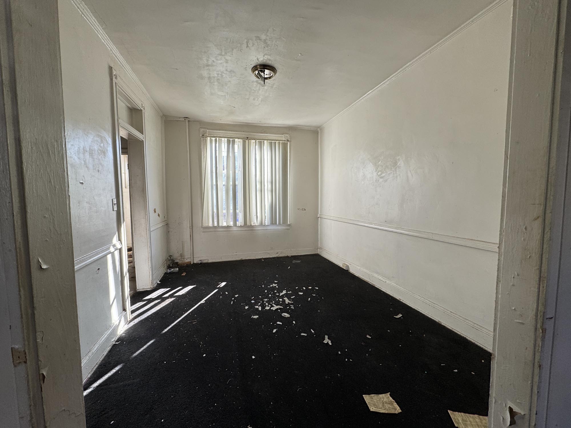 37 N. Abington Avenue