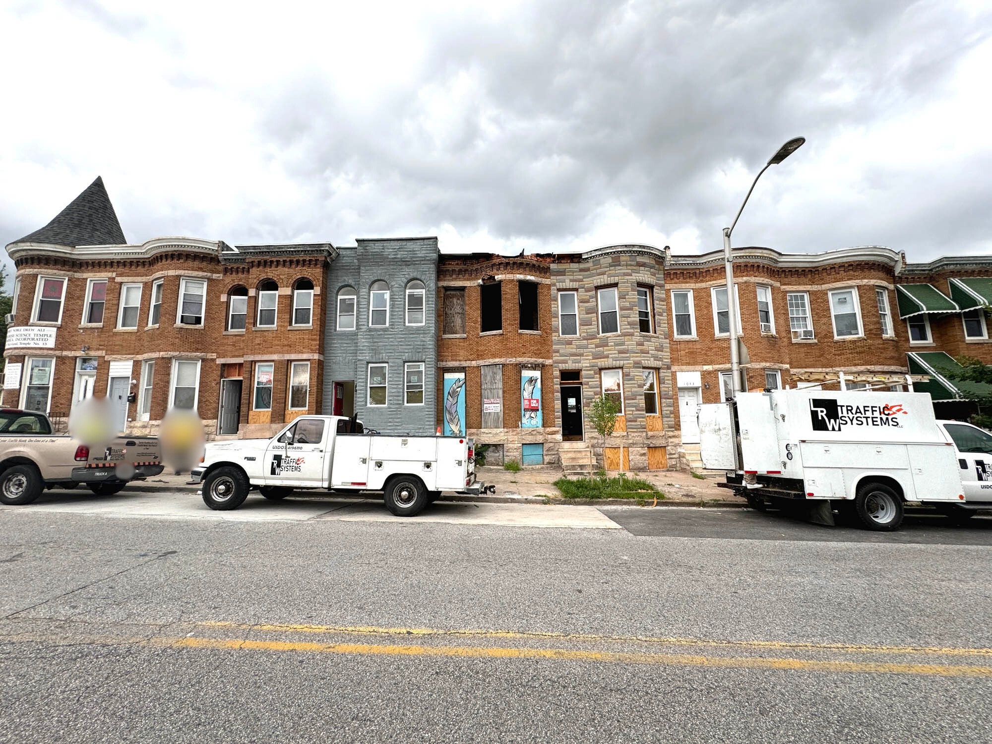 1047 N. Milton Avenue