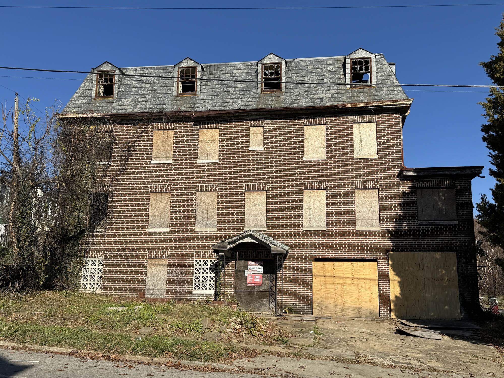3000 W. Baltimore Street