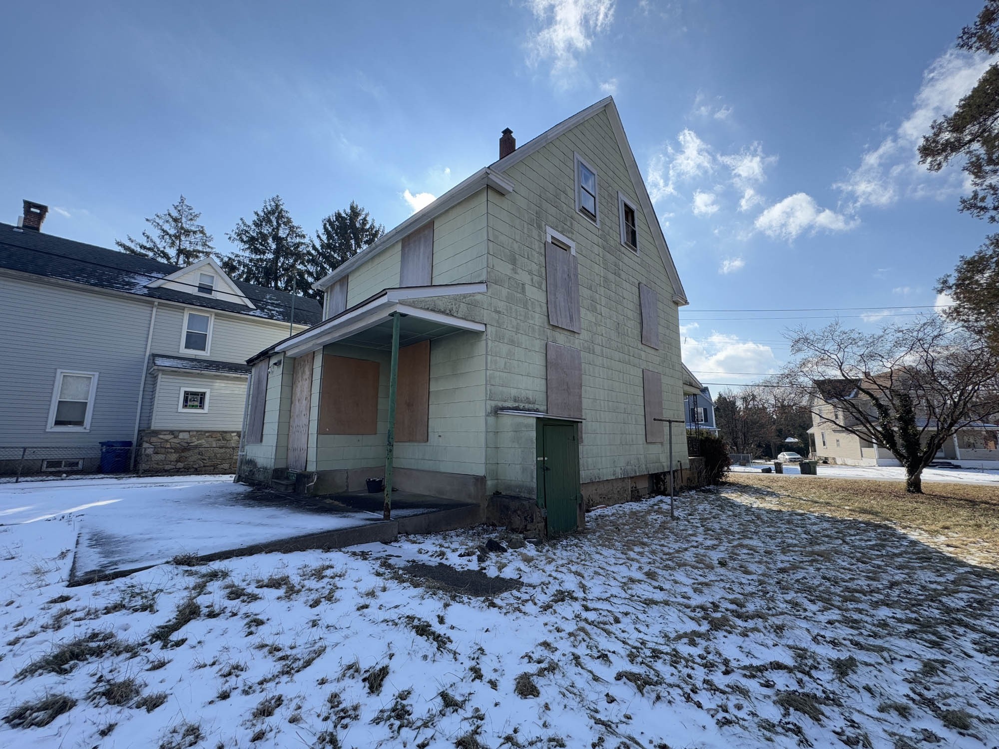 4404 GLENARM AVENUE