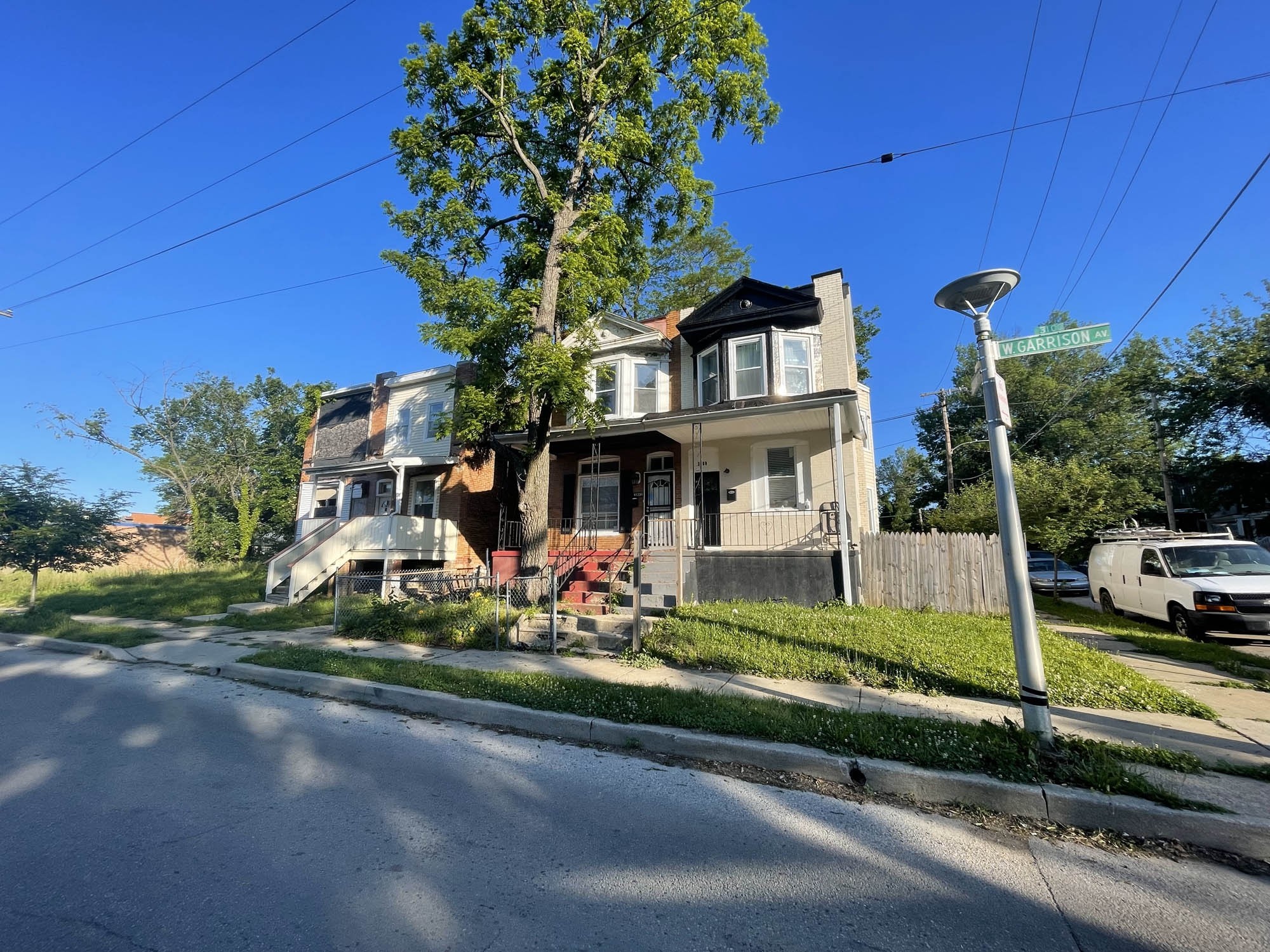 3102 W. Garrison Avenue