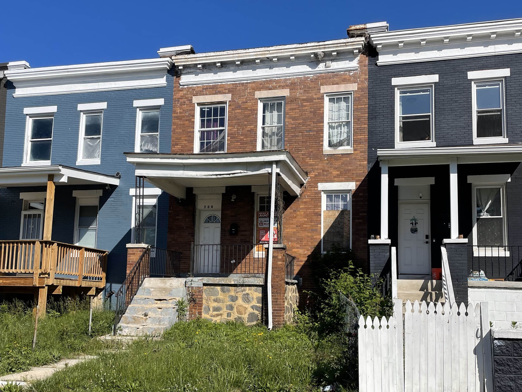 708 Linnard Street