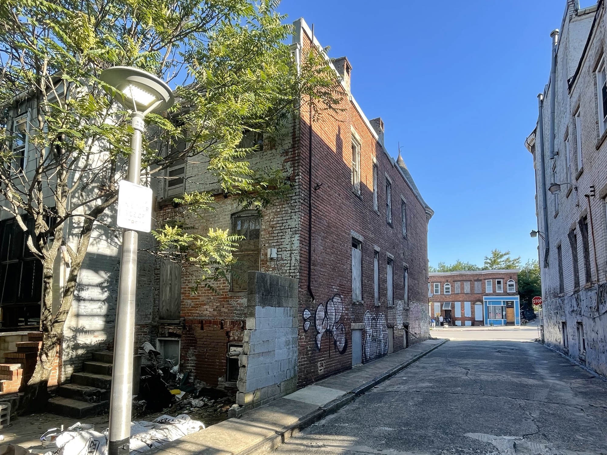 1663 W. North Avenue
