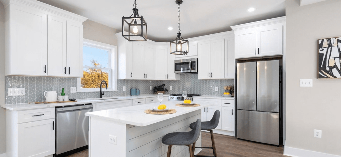 6105 Marietta Avenue