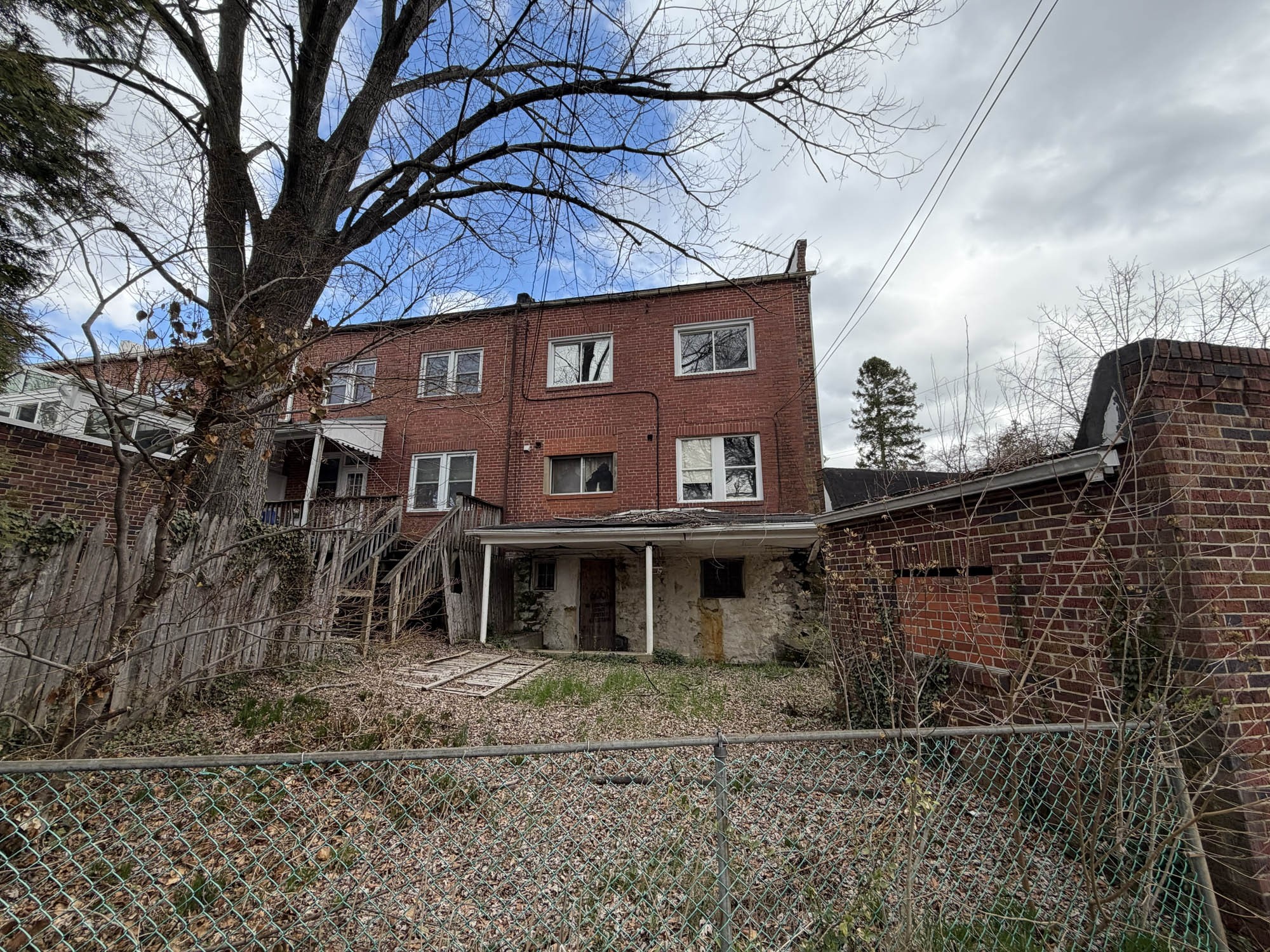 600 Highwood Drive