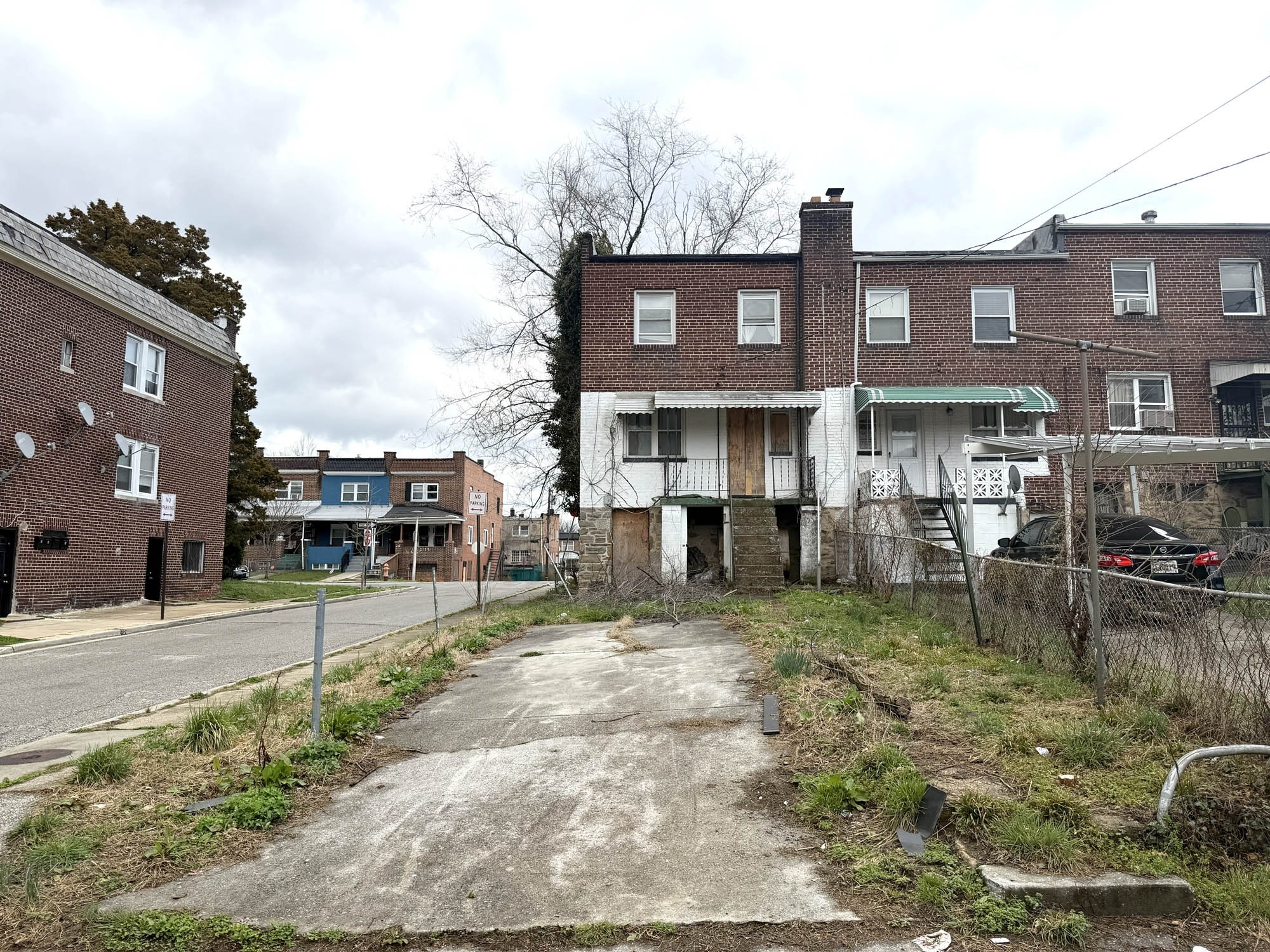 100 S. Kossuth Street