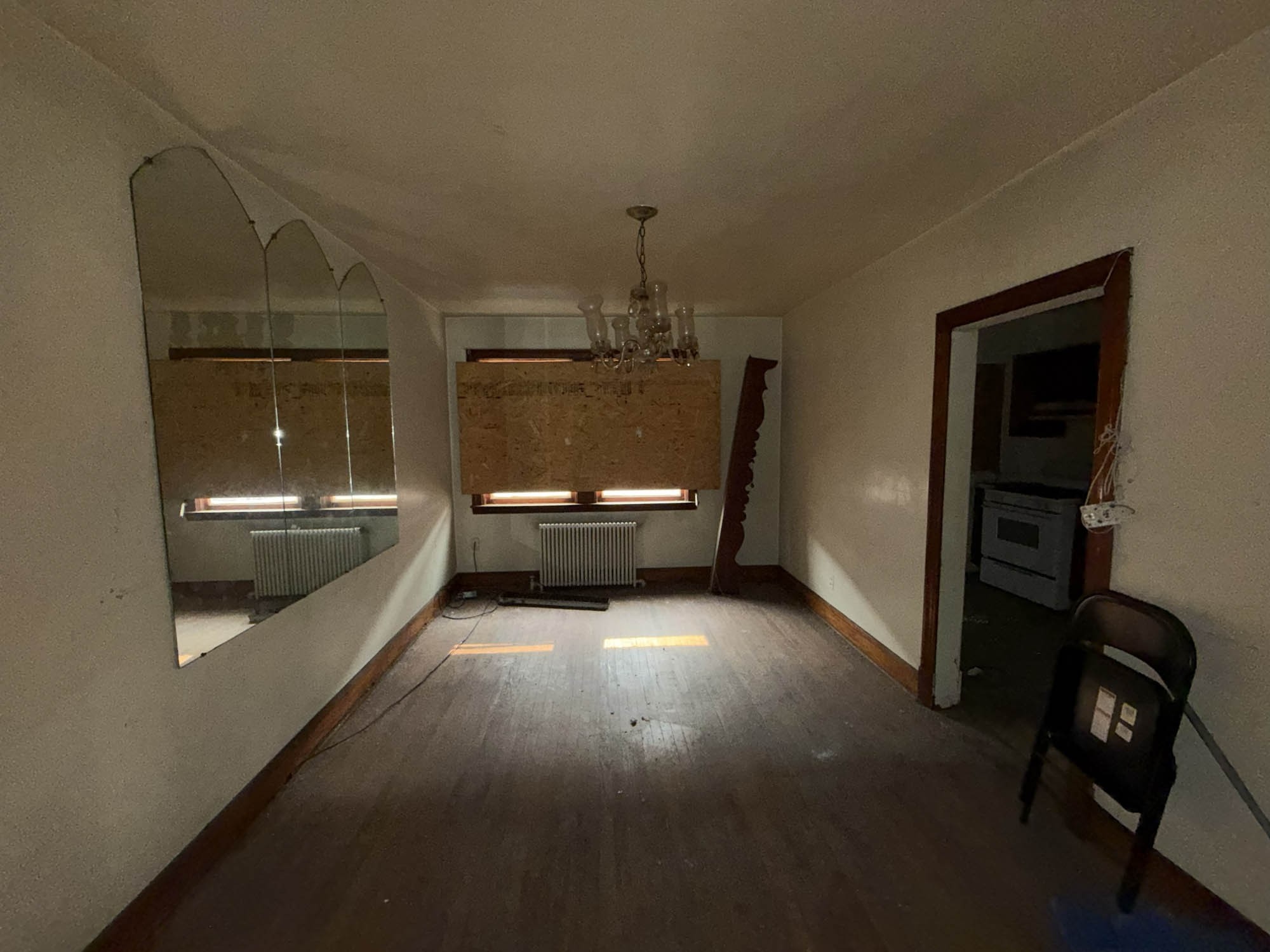 25 N. Ellamont Street