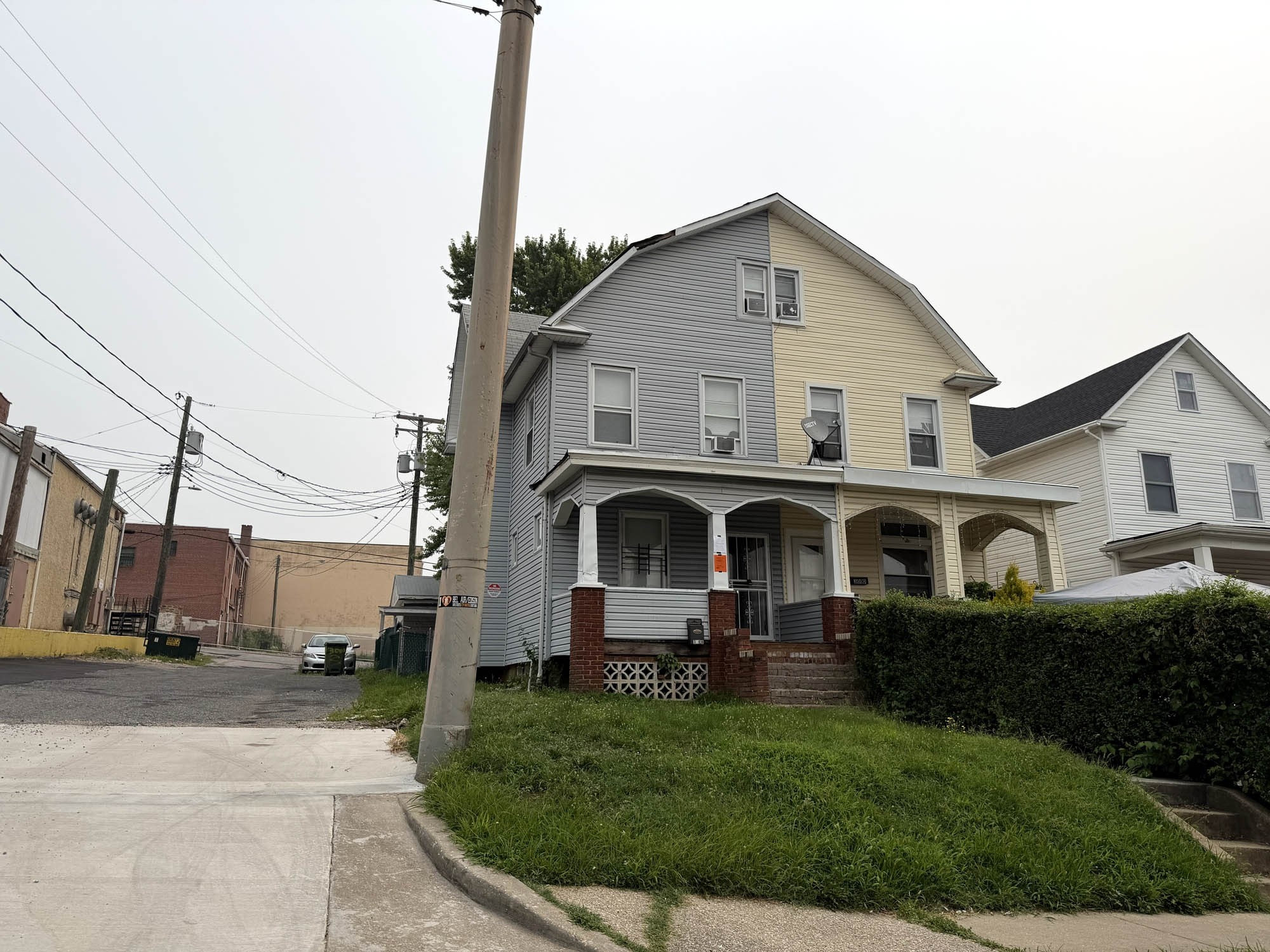 3008 Mayfield Avenue